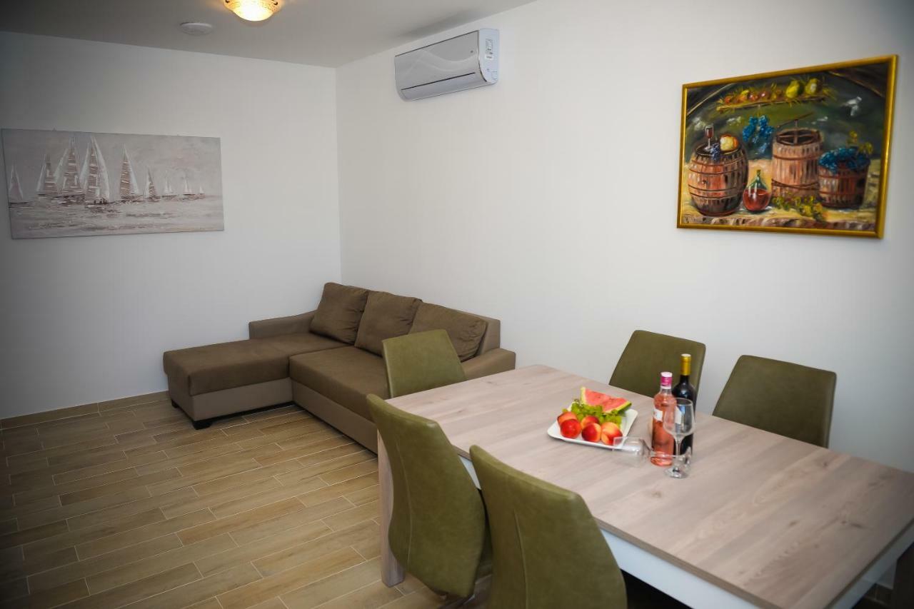 Apartment Markioli Povlja  Exterior photo